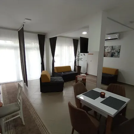 Predah Free Parking U Sklopu Jedinice * Vranje